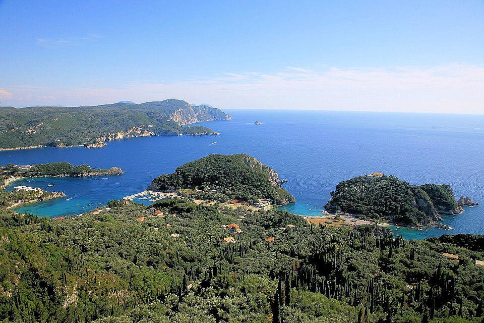 Stavroula *